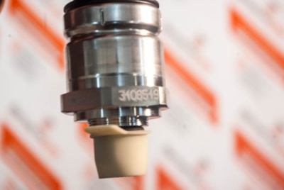 3408549 Датчик давления топливный SENSOR PRESSURE Cummins QSK95, QSV91G Взаимозаменяемые номера: 4361855
